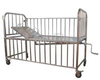 tempat tidur pasien anak