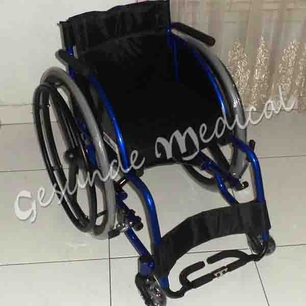 Harga KURSI RODA FS721L-36